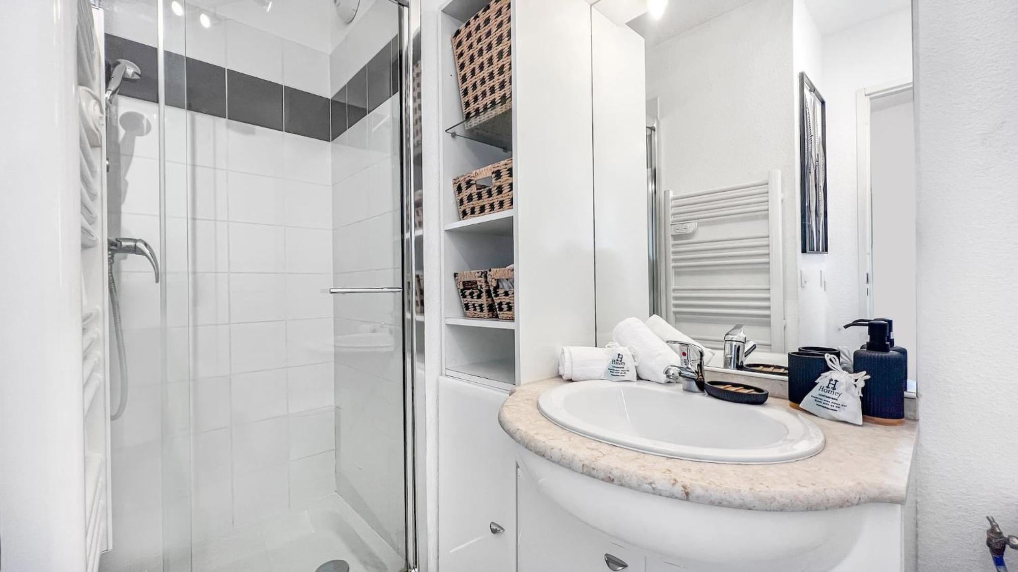 אנמסה Homey Wild - Proche Gare Et Tram - Proche Centre - Balcon Prive - Parking Prive - Wifi Gratuit מראה חיצוני תמונה